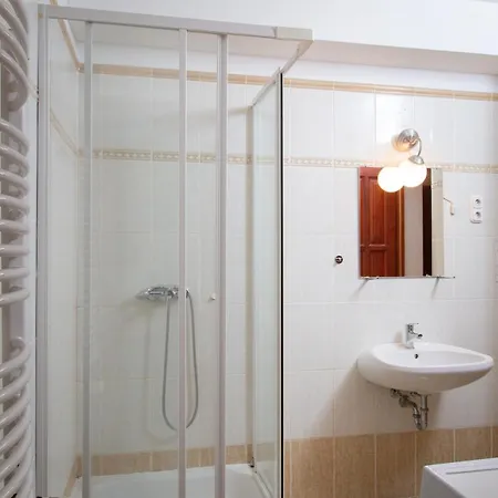 아파트 Cozy Nest With Free Parking 부다페스트